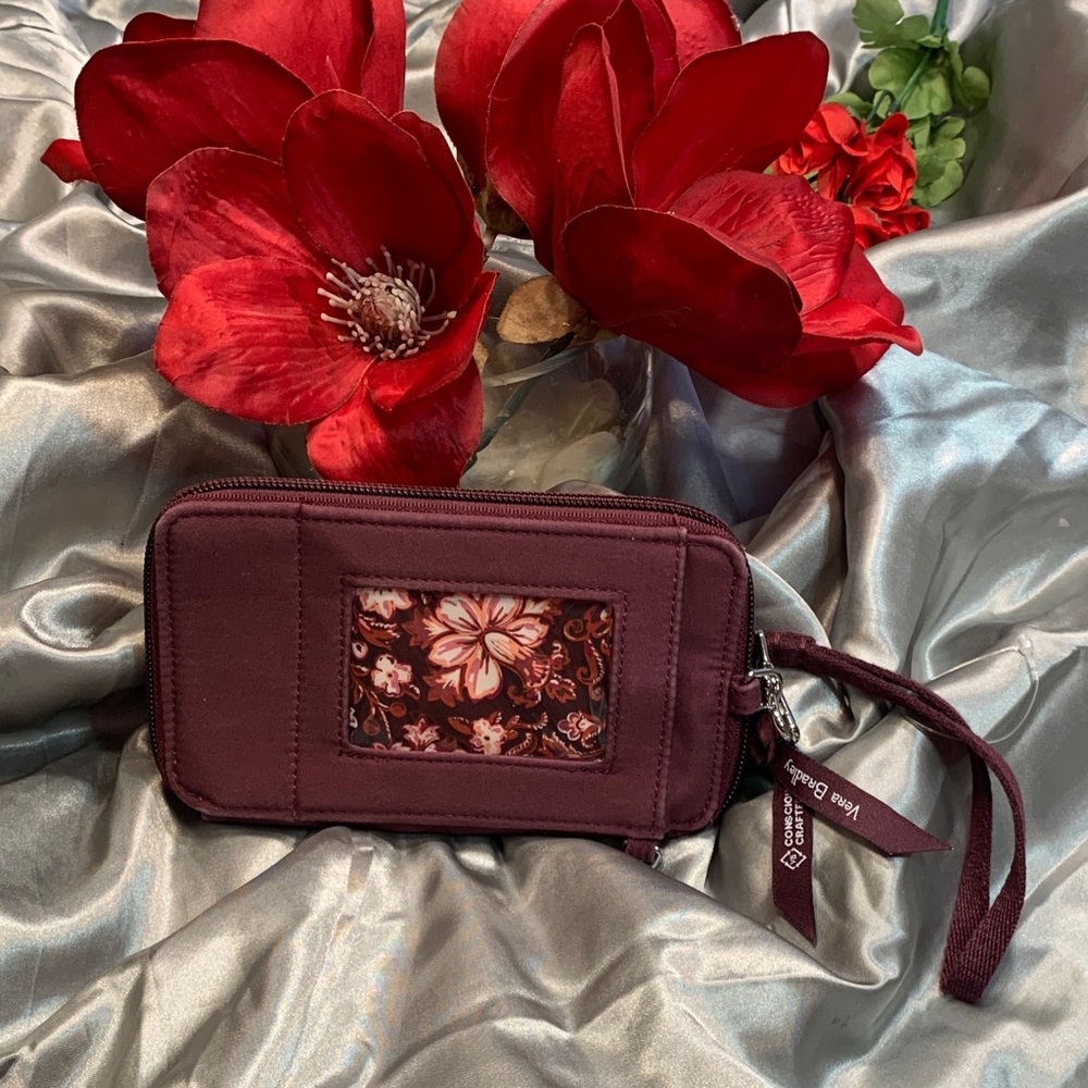 🌹VINTAGE Vera Bradley • Wine Floral Wristlet Wallet